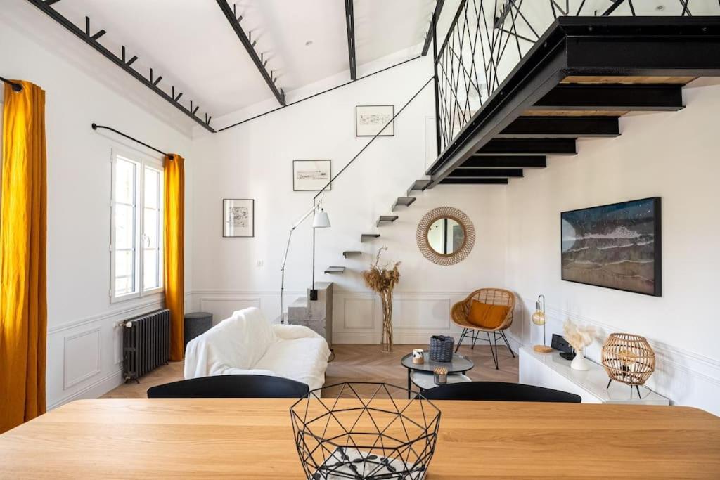 Superbe Appartement Facon Loft A 2 Pas Du Centre ! La Rochelle  Kültér fotó